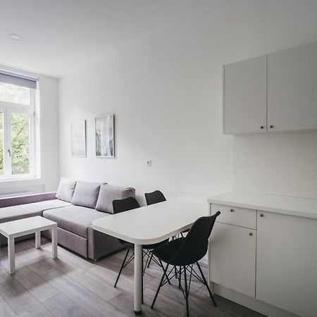 Mika Apartment And Studios Загреб Екстериор снимка