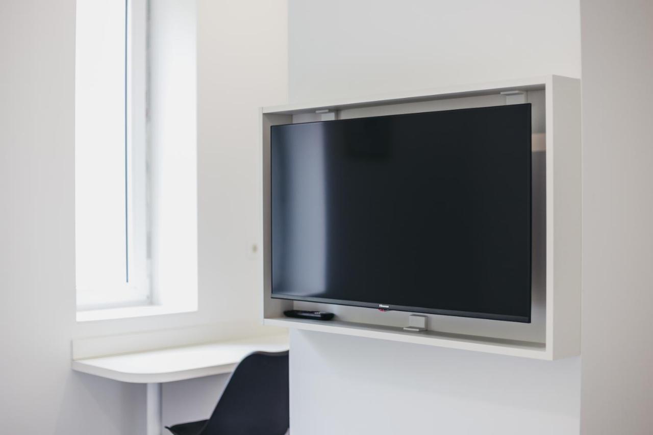 Mika Apartment And Studios Загреб Екстериор снимка