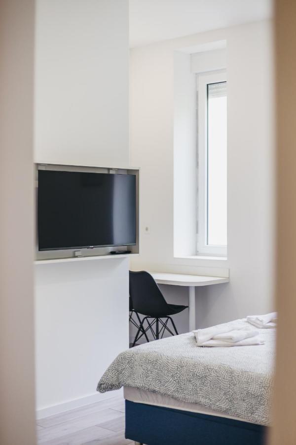 Mika Apartment And Studios Загреб Екстериор снимка
