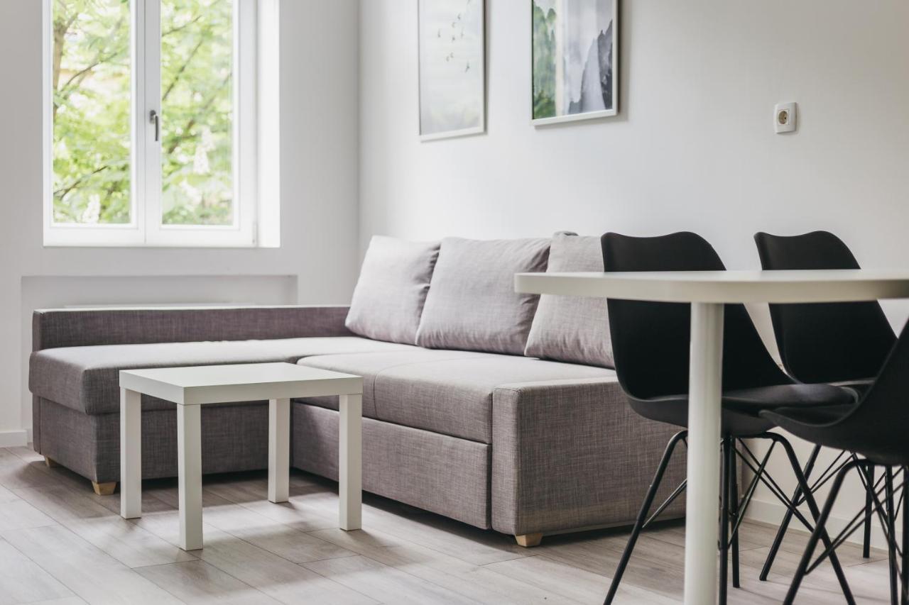 Mika Apartment And Studios Загреб Екстериор снимка