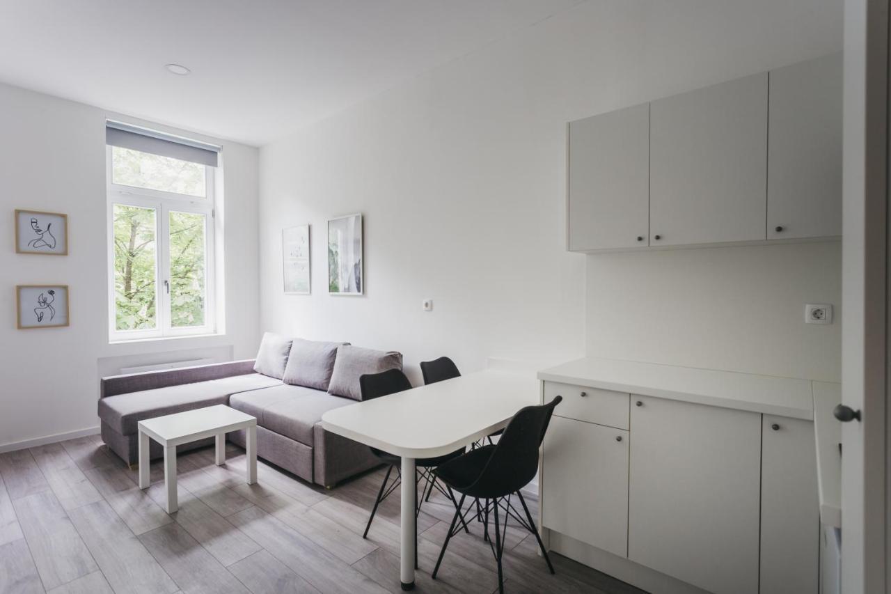 Mika Apartment And Studios Загреб Екстериор снимка